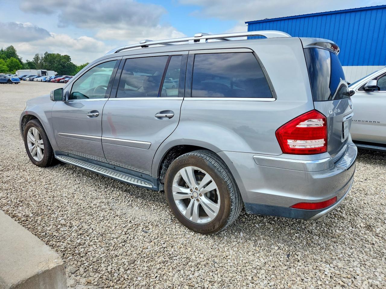 2012 Mercedes-Benz Gl 450 4Matic - Image 2