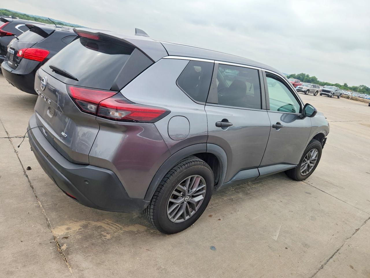 2021 Nissan Rogue S - Фото 3