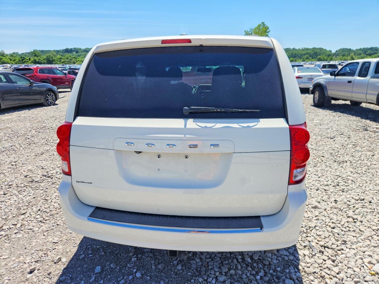 2013 Dodge Grand Caravan R - Image 6
