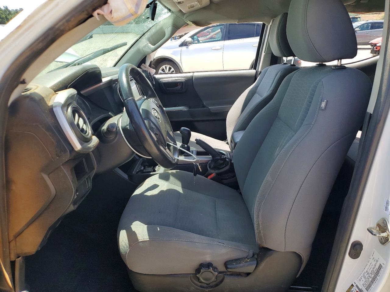 2017 Toyota Tacoma Sr5 - Image 7