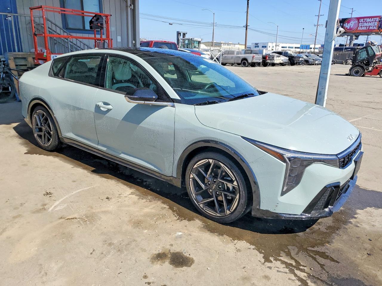 2025 Kia K4 Gt Line - Image 4