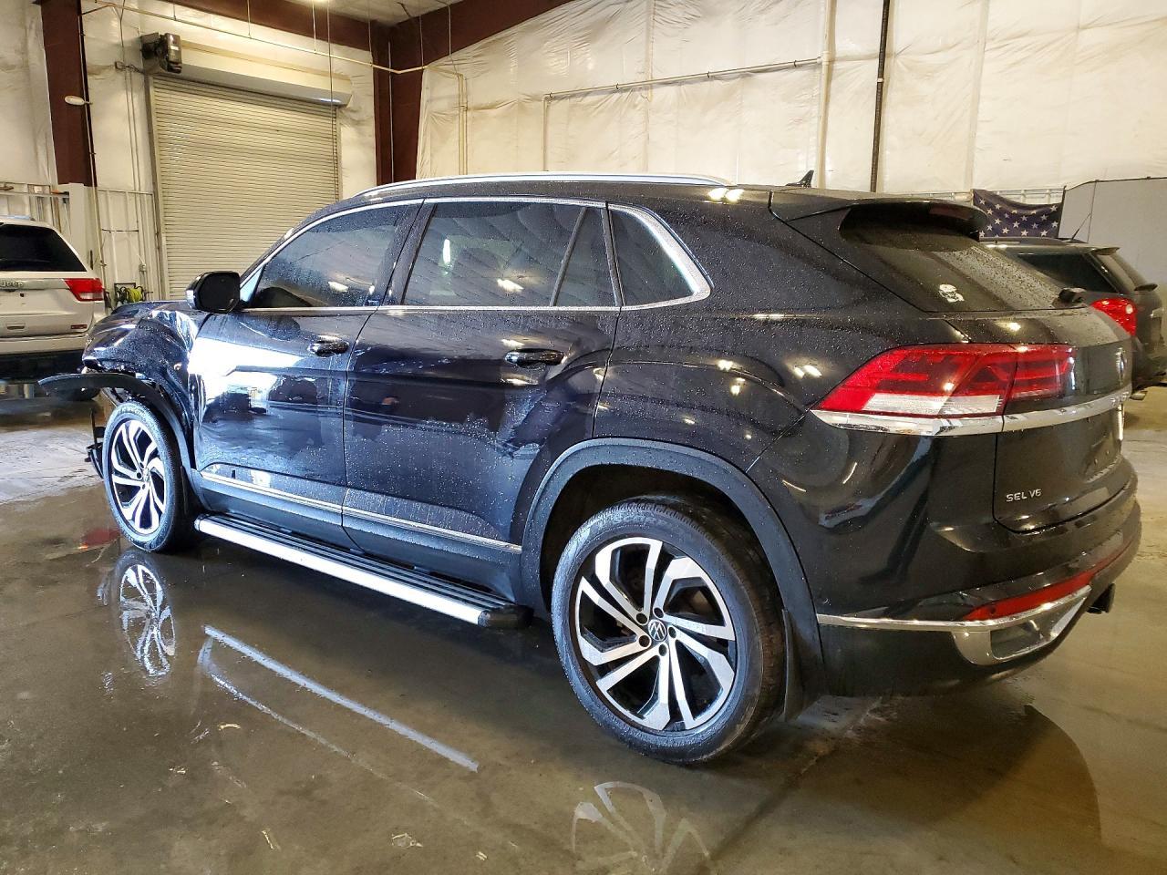 2021 Volkswagen Atlas Cross Sport Sel Premium - Фото 2
