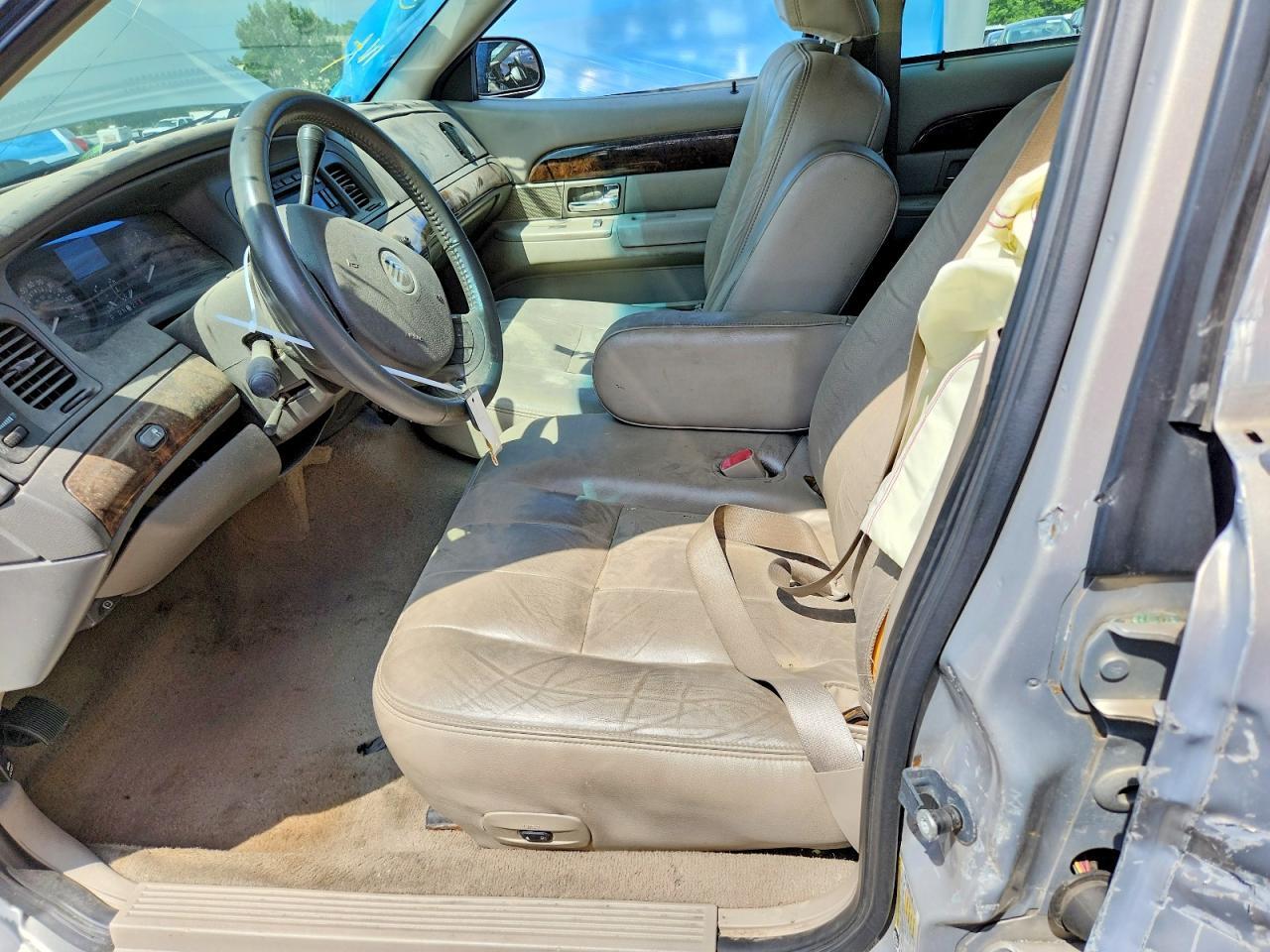 2010 Mercury Grand Marquis Ls - Image 7