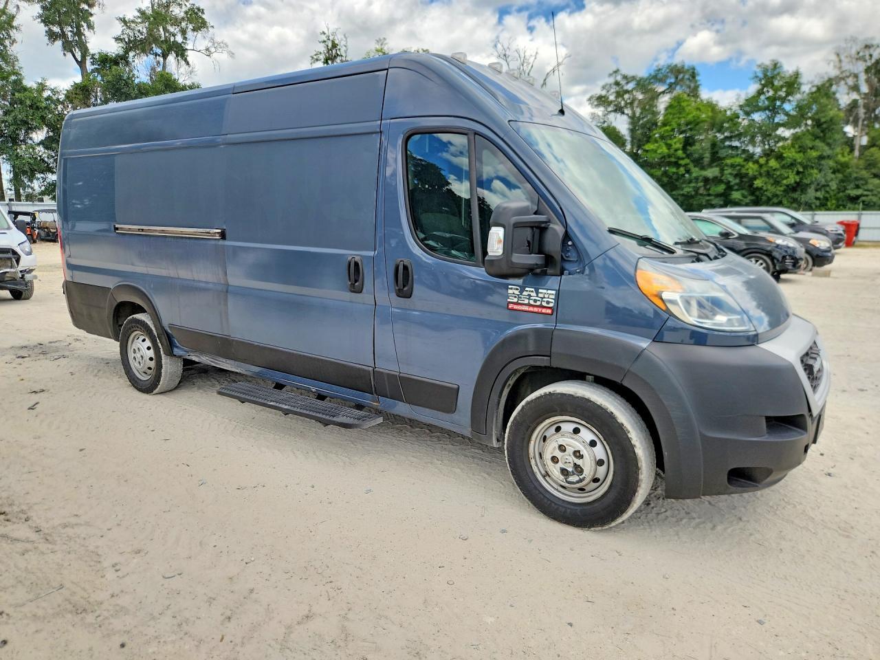 2020 Ram Promaster 3500 Delivery Van - Фото 4