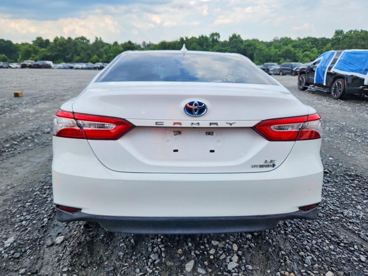 2019 Toyota Camry Hybrid Le - Фото 6