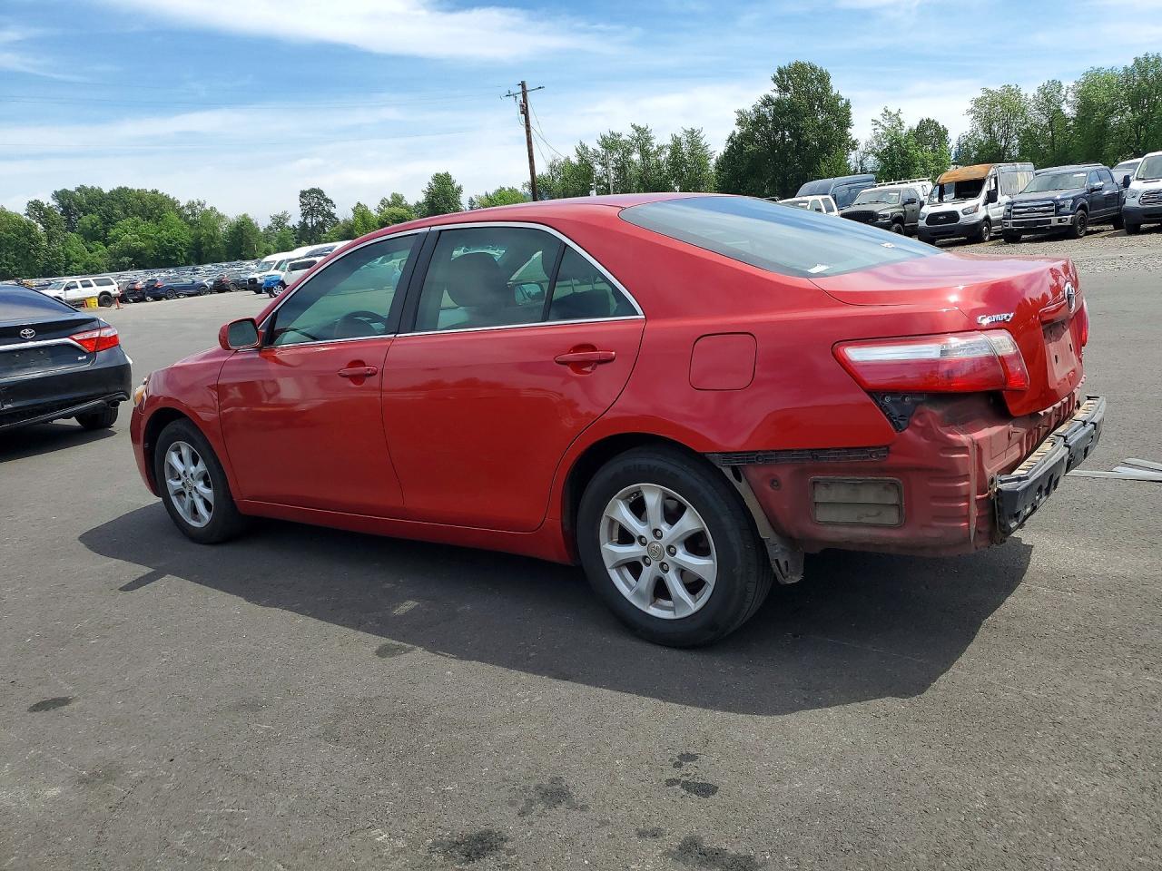 2009 Toyota Camry Le - Фото 2