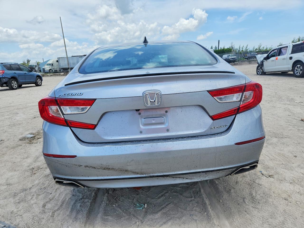 2022 Honda Accord Sport - Фото 6