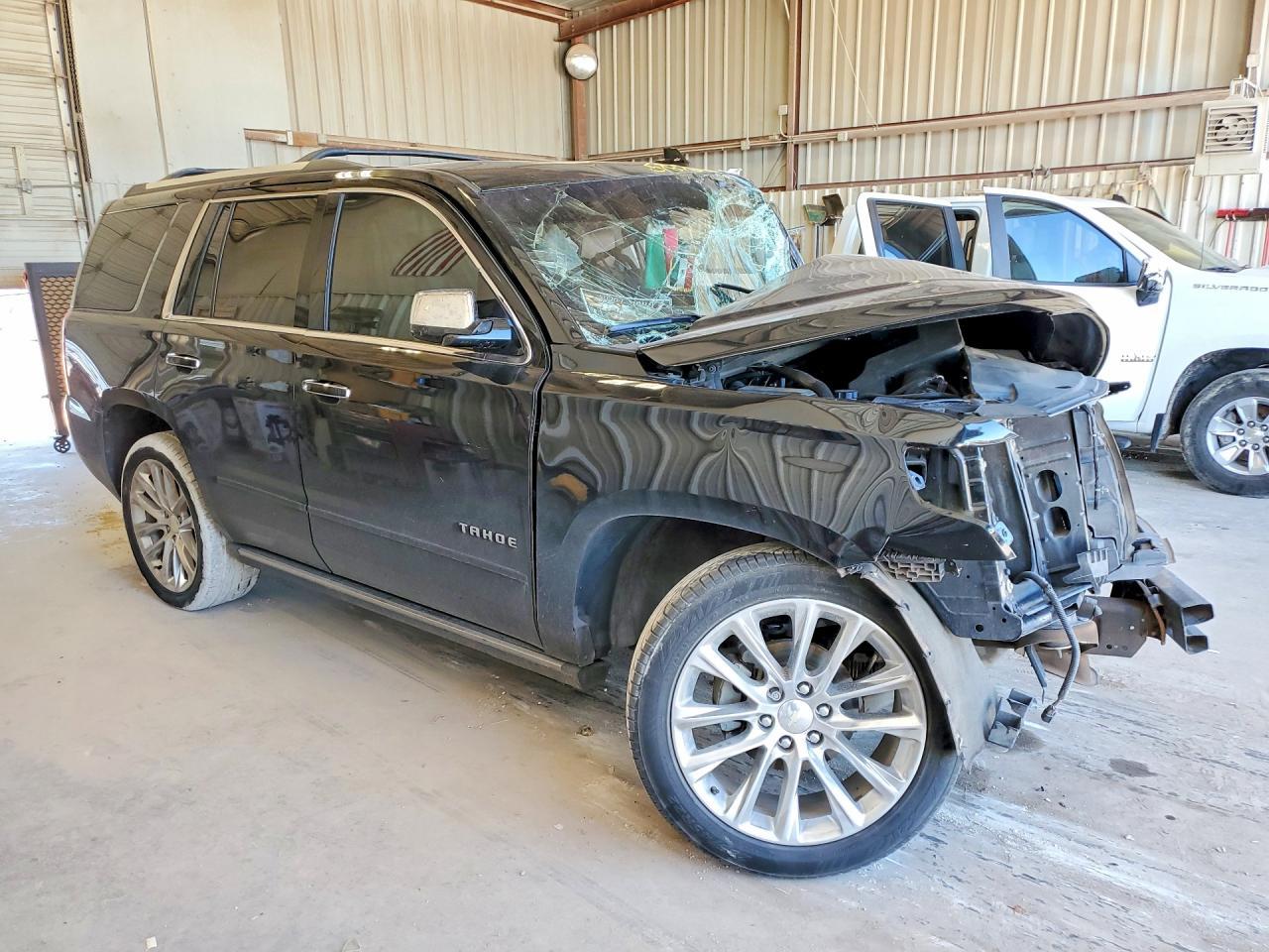 2019 Chevrolet Tahoe C1500 Premier - Image 4