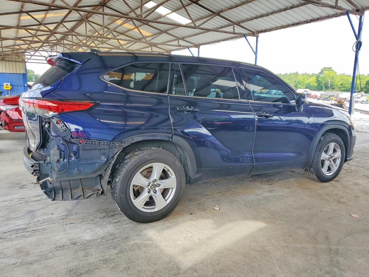 2022 Toyota Highlander Le - Фото 3