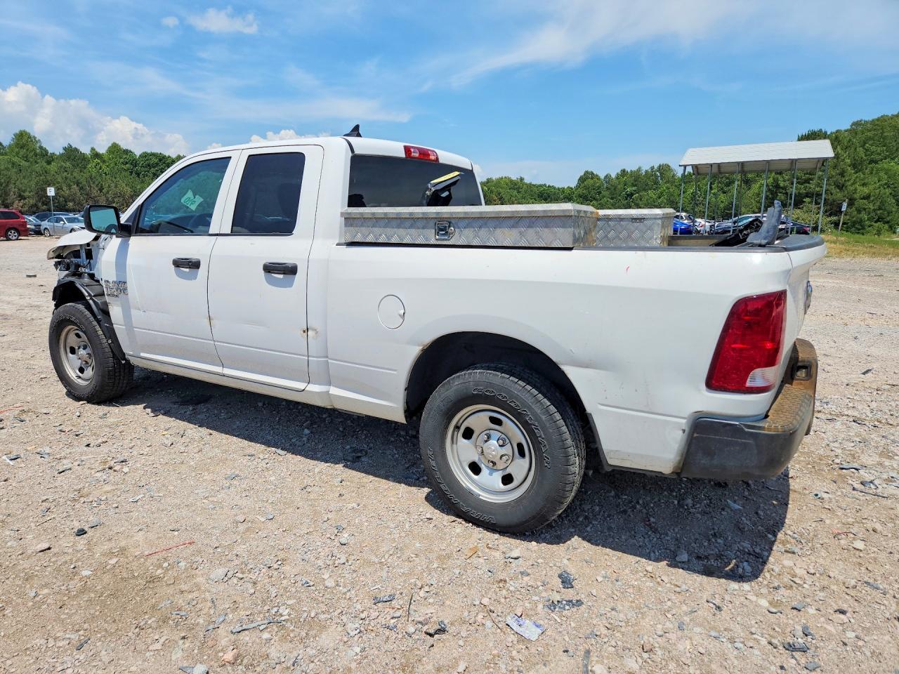 2023 Ram 1500 Classic Tradesman - Фото 2