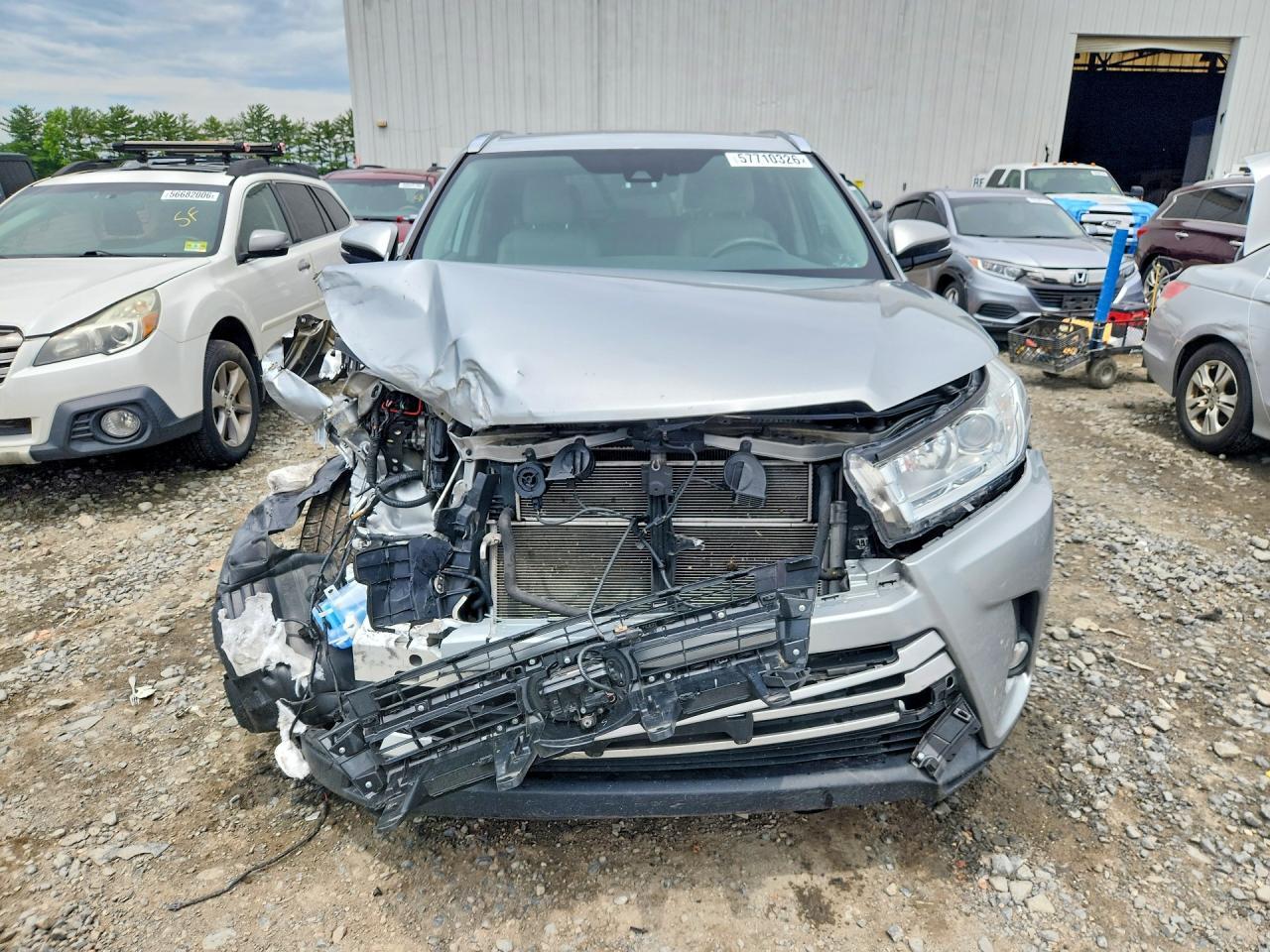 2019 Toyota Highlander Hybrid Xle - Image 5