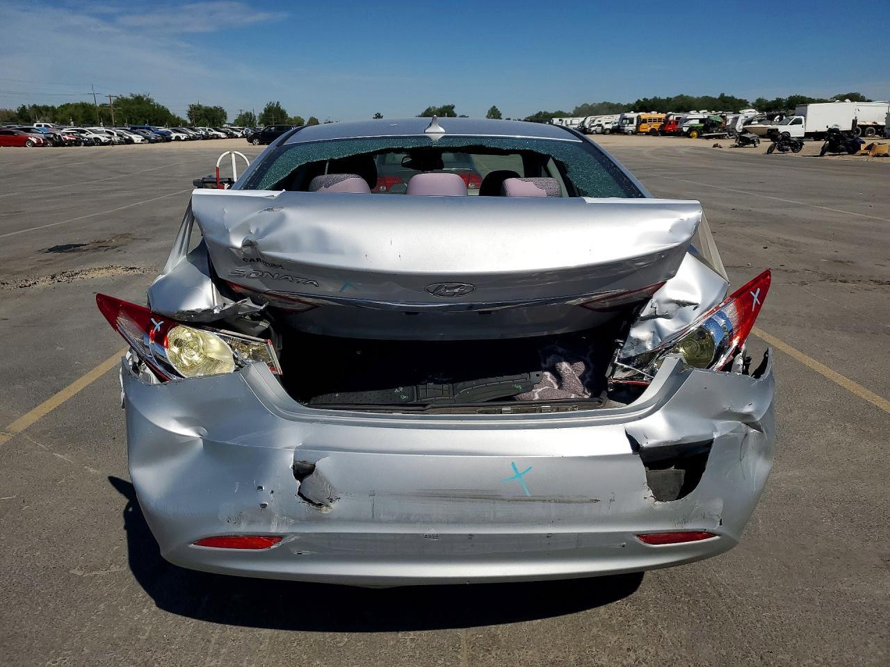 2012 Hyundai Sonata Gls - Image 6