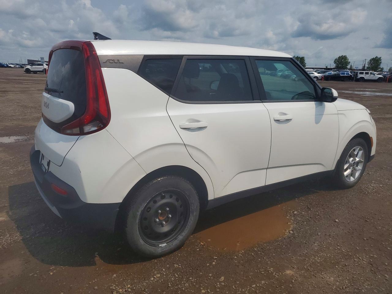 2022 Kia Soul Ex - Image 3