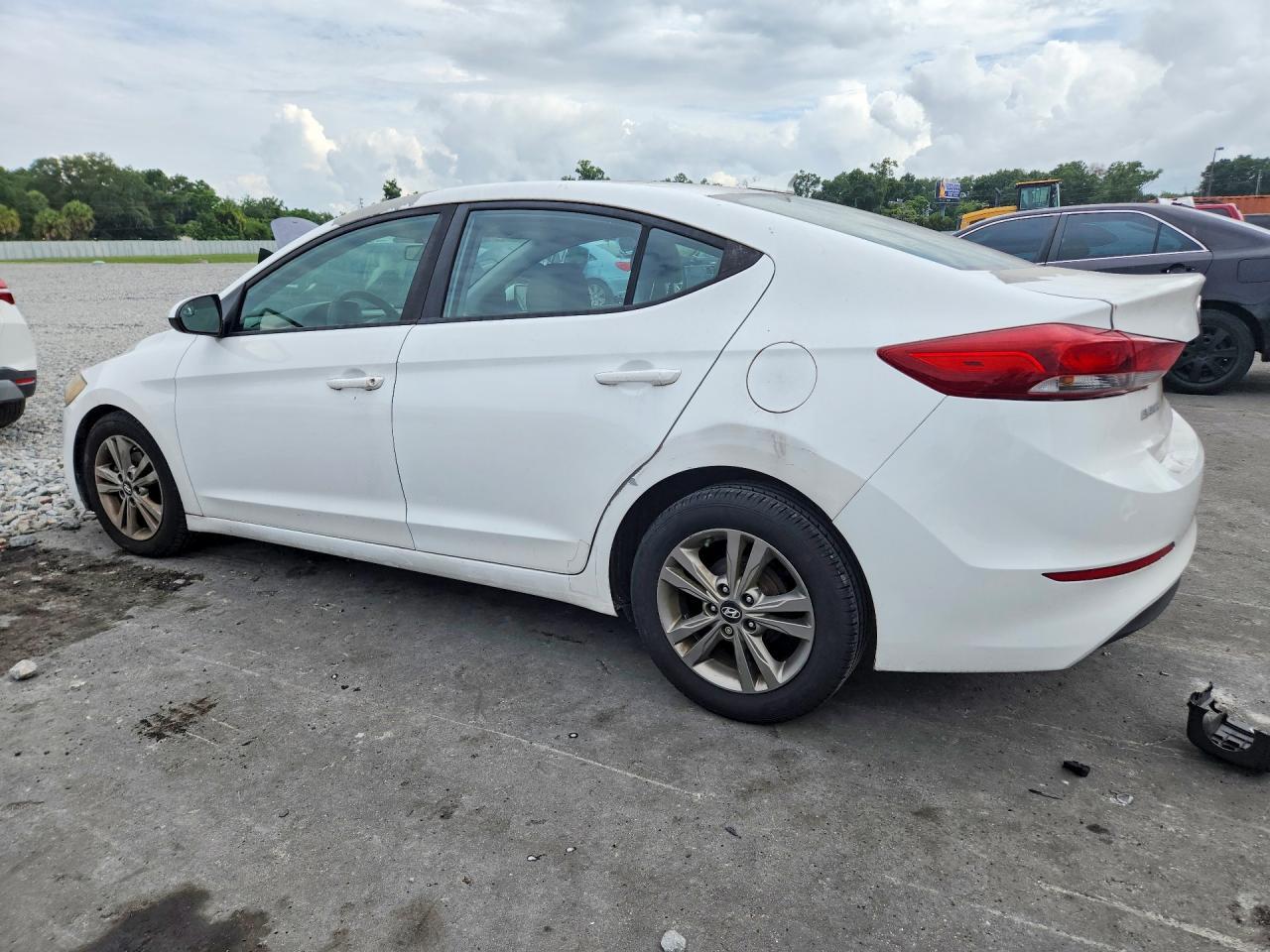 2017 Hyundai Elantra Se - Фото 2