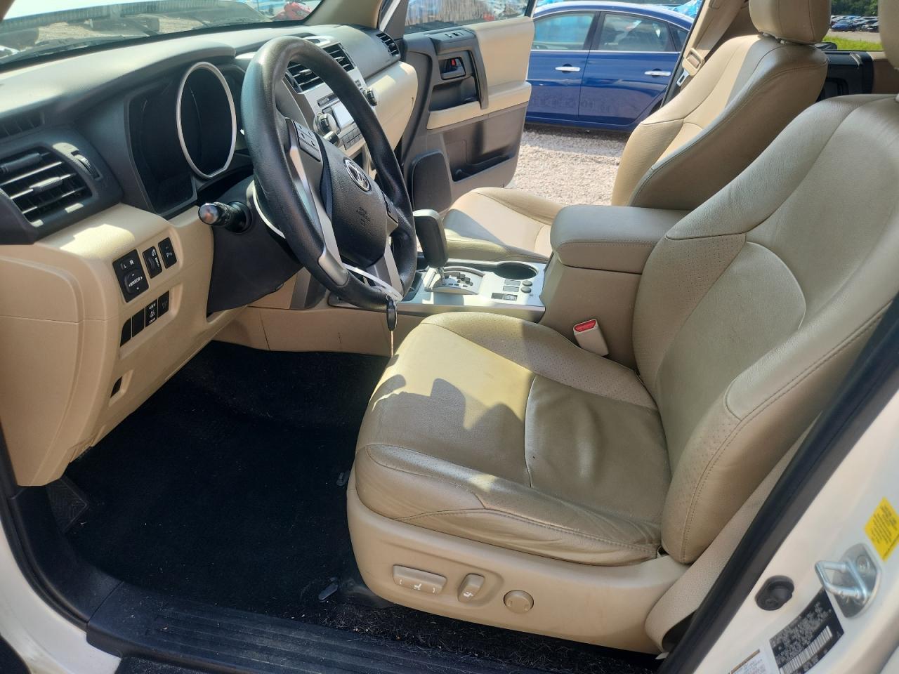 2011 Toyota 4Runner Sr5 - Image 7