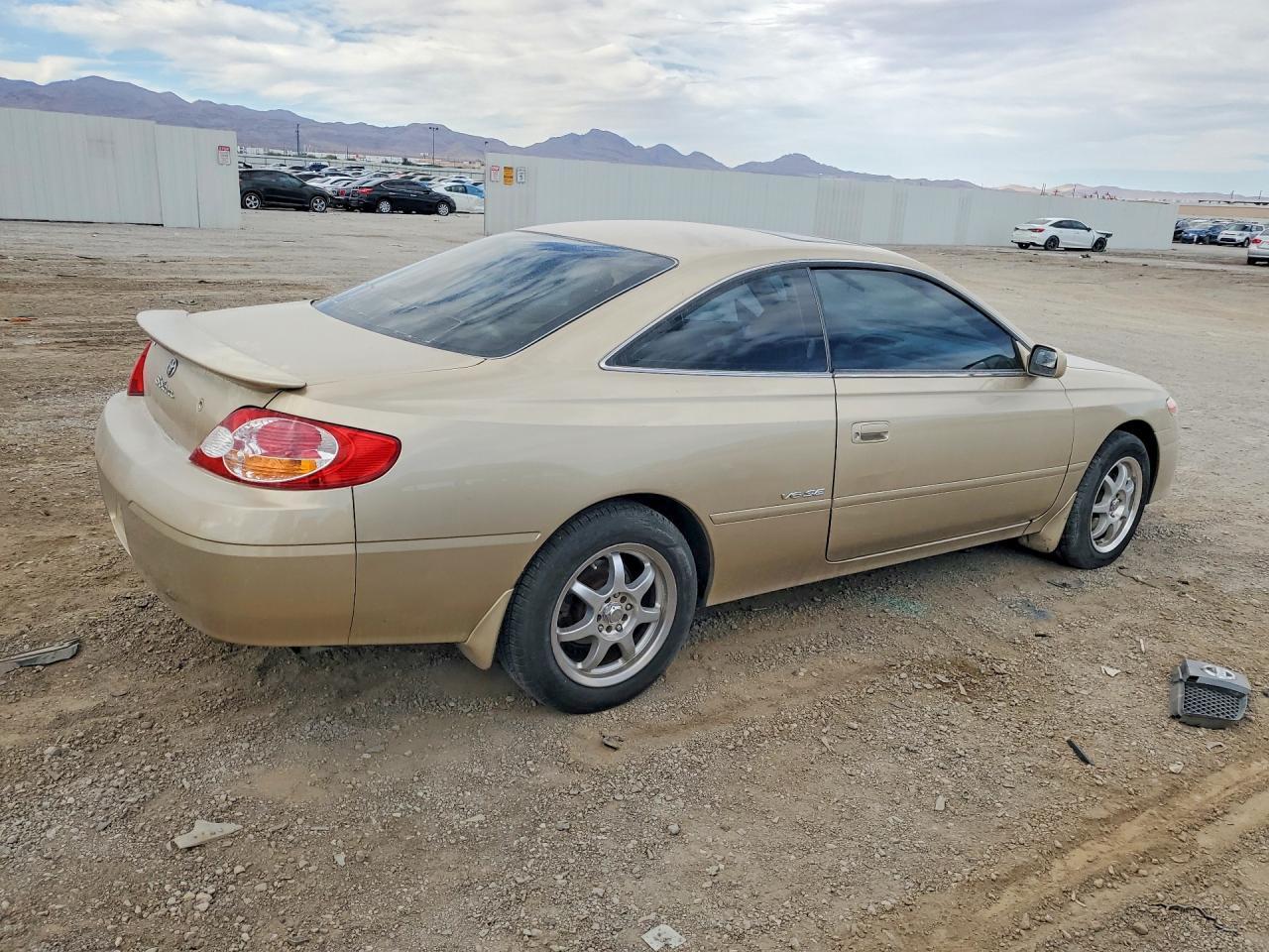 2002 Toyota Camry Solara Se - Image 3