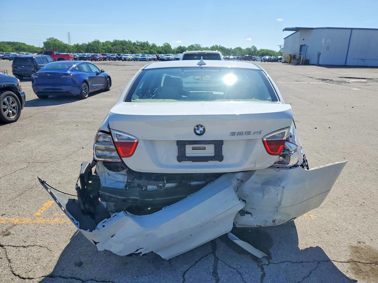 2007 BMW 328 Xi - Image 6