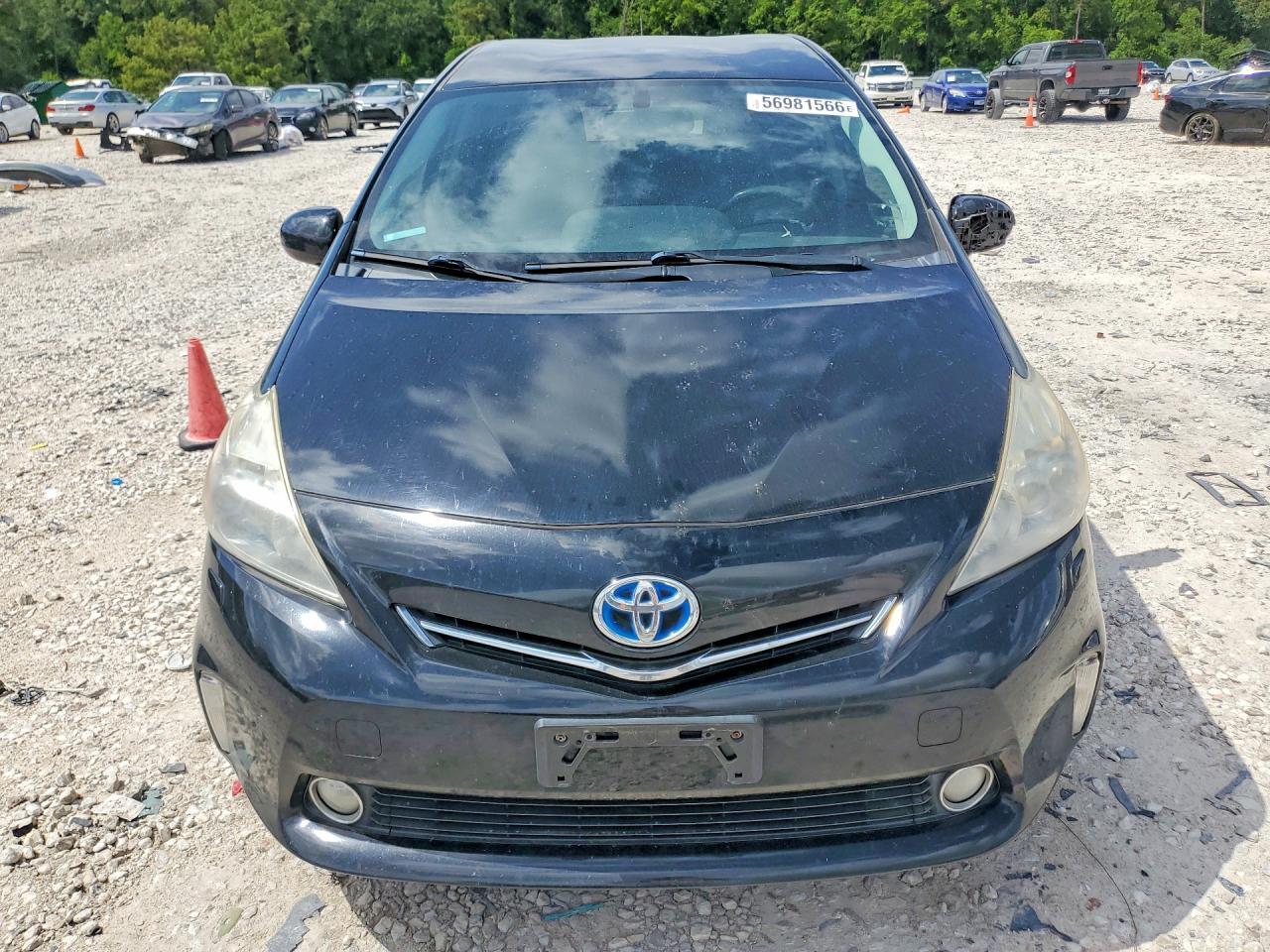2012 Toyota Prius V Five - Image 5
