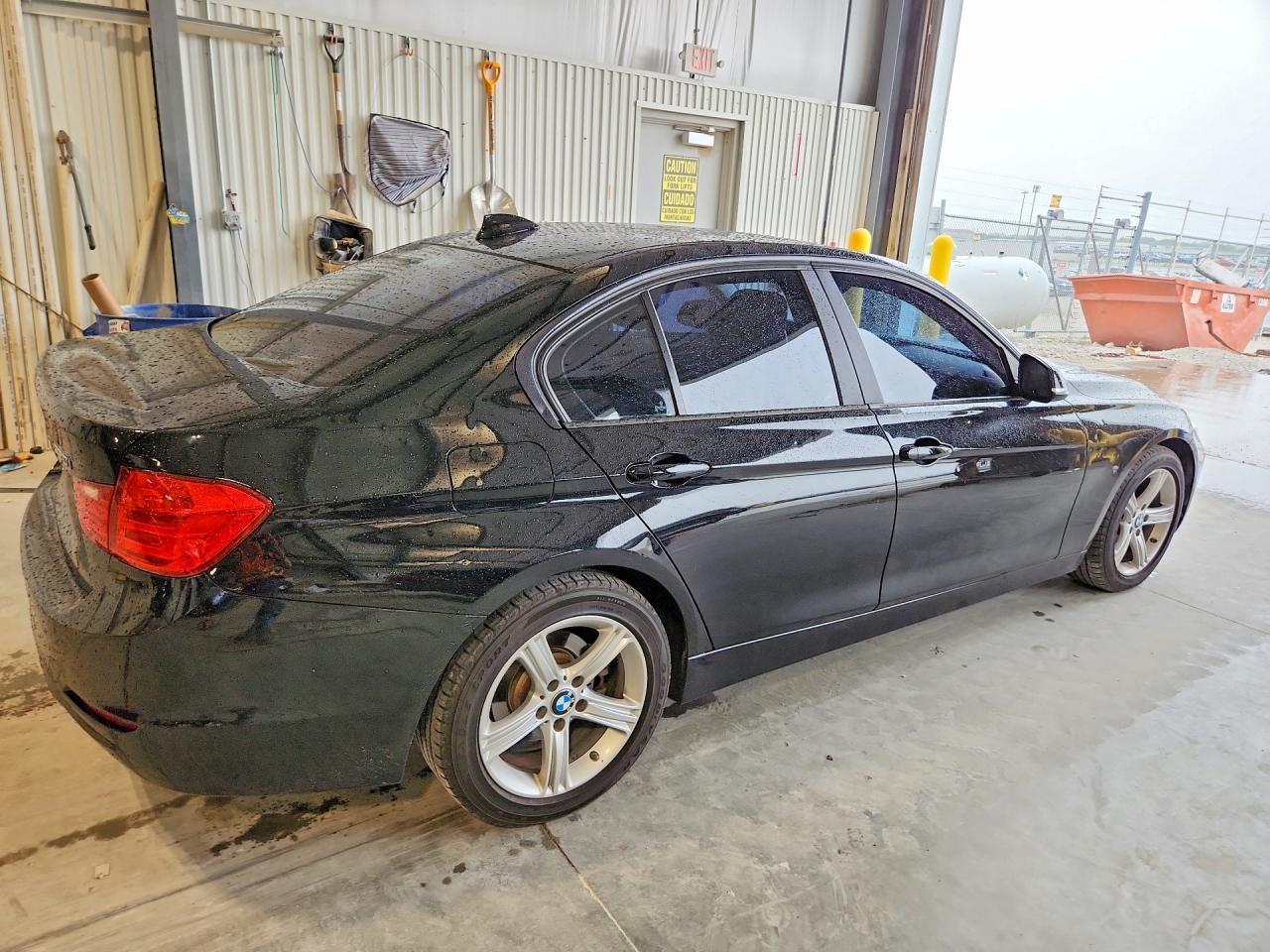 2014 BMW 320 I xDrive - Фото 3