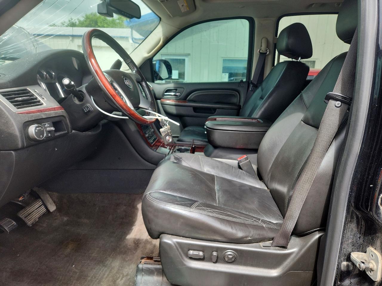 2010 Cadillac Escalade Premium - Фото 7