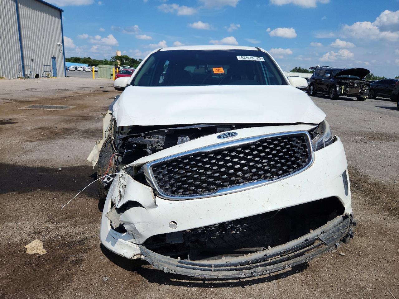 2016 Kia Sedona Lx - Image 5