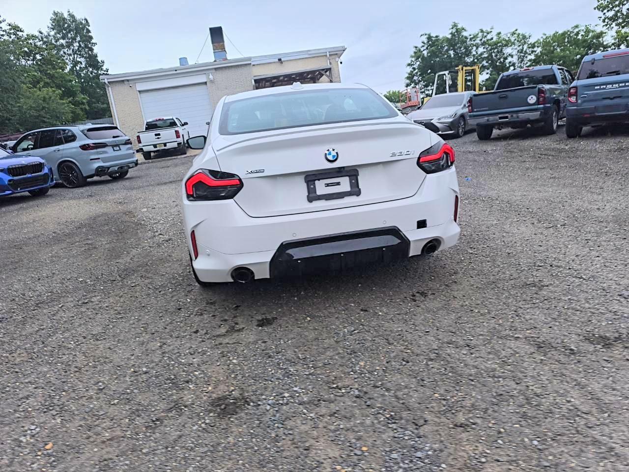 2026 BMW 230Xi - Фото 6