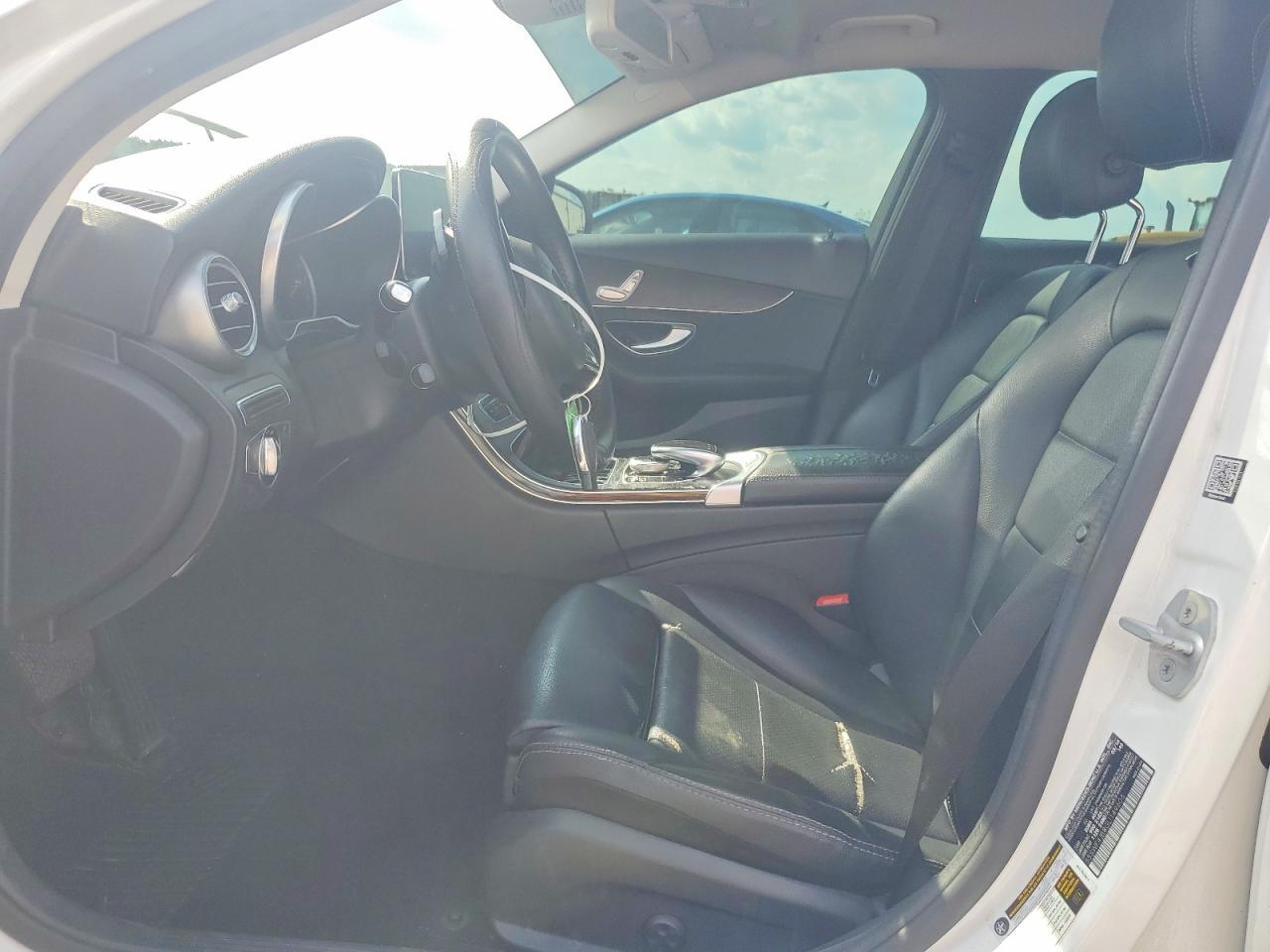 2016 Mercedes-Benz C 300 - Image 7