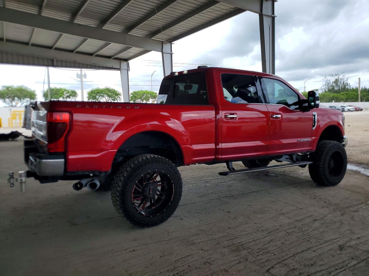 2022 Ford F350 Super Duty - Image 3