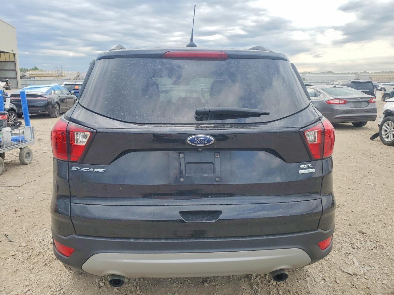 2019 Ford Escape Sel - Фото 6