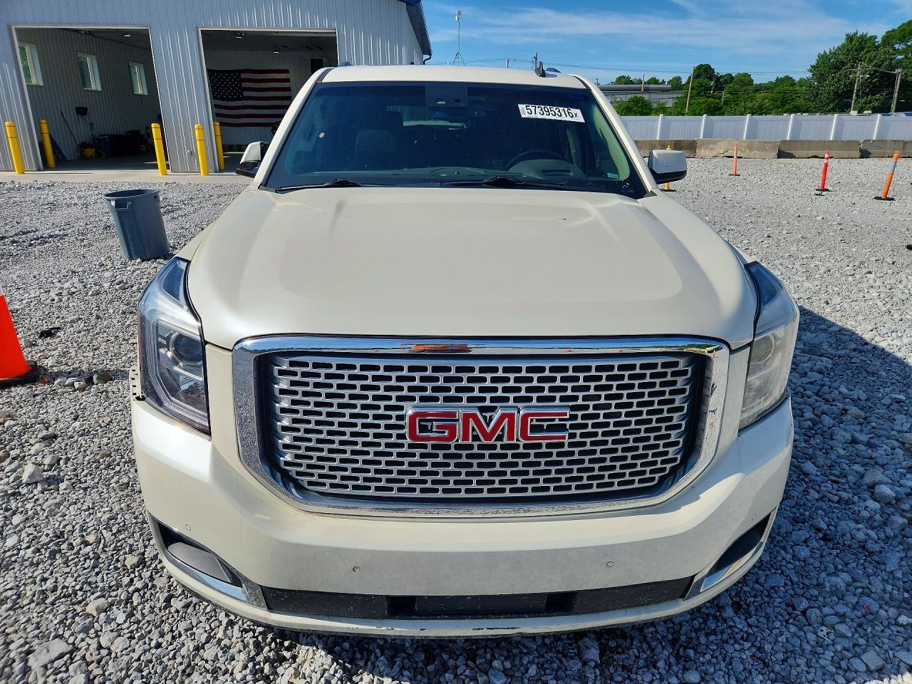 2015 GMC Yukon Denali - Фото 5