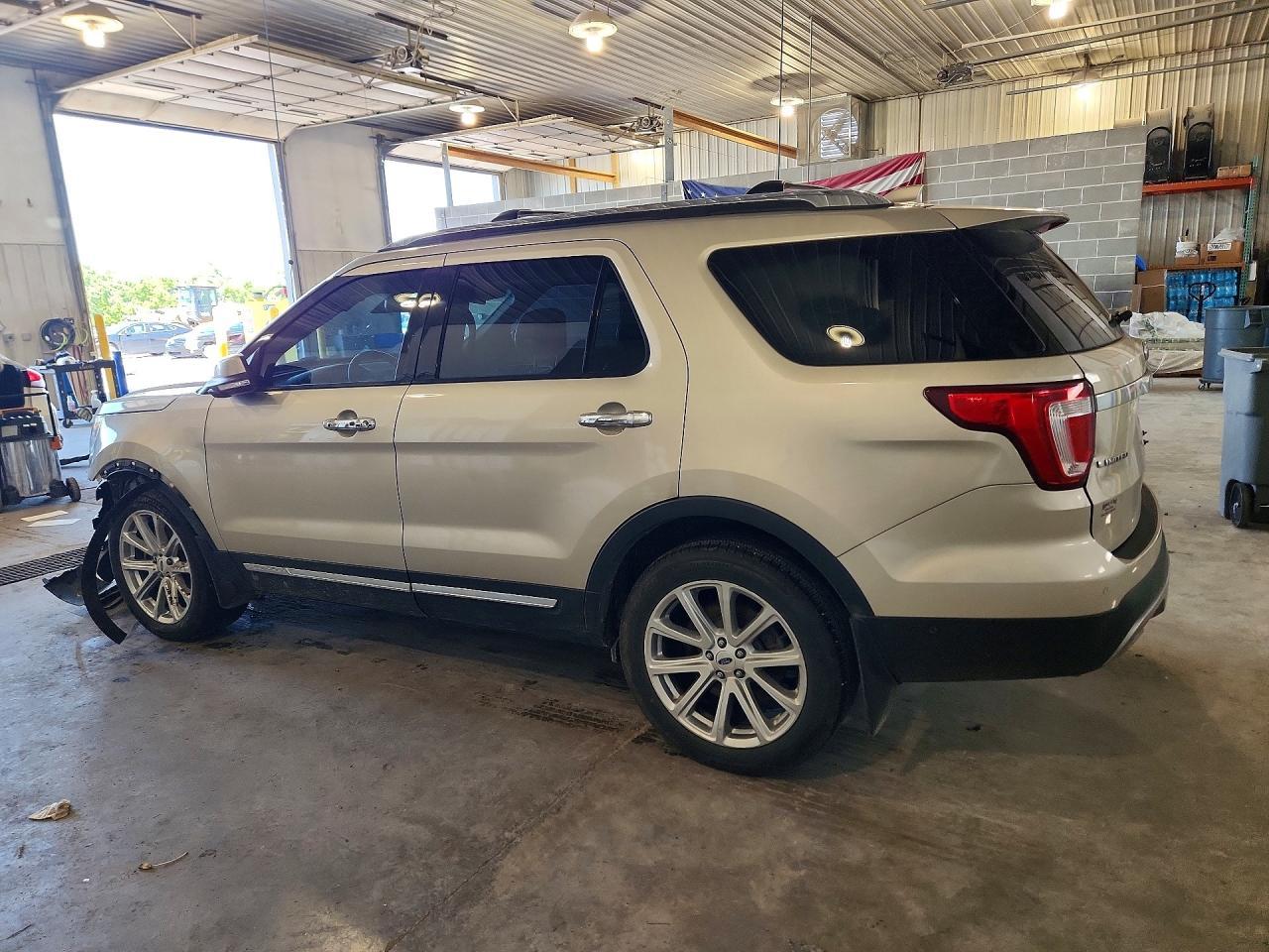 2017 Ford Explorer Limited - Фото 2