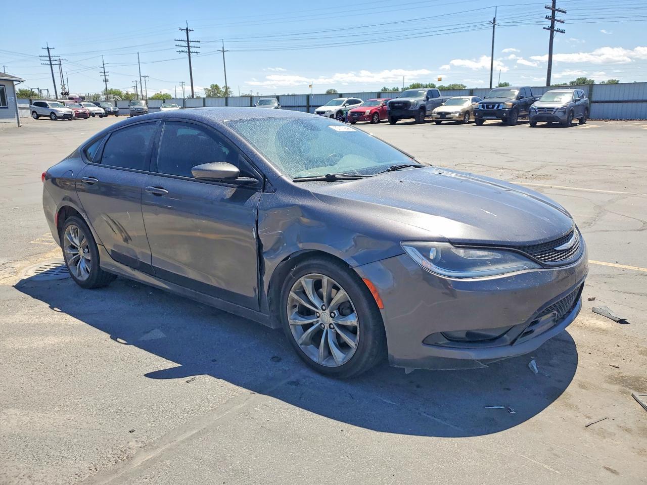 2016 Chrysler 200 S - Image 4