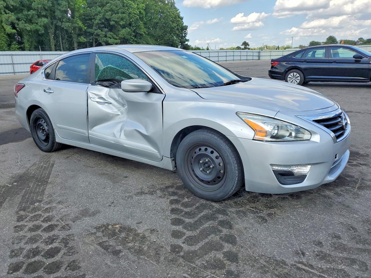 2014 Nissan Altima 2.5 S - Фото 4