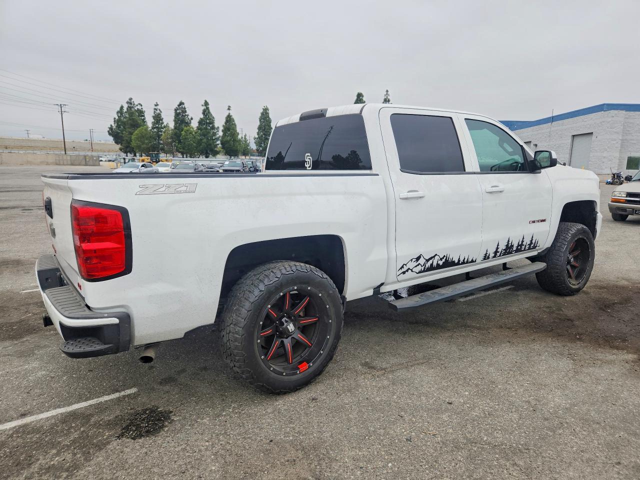 2017 Chevrolet Silverado Lt - Фото 3