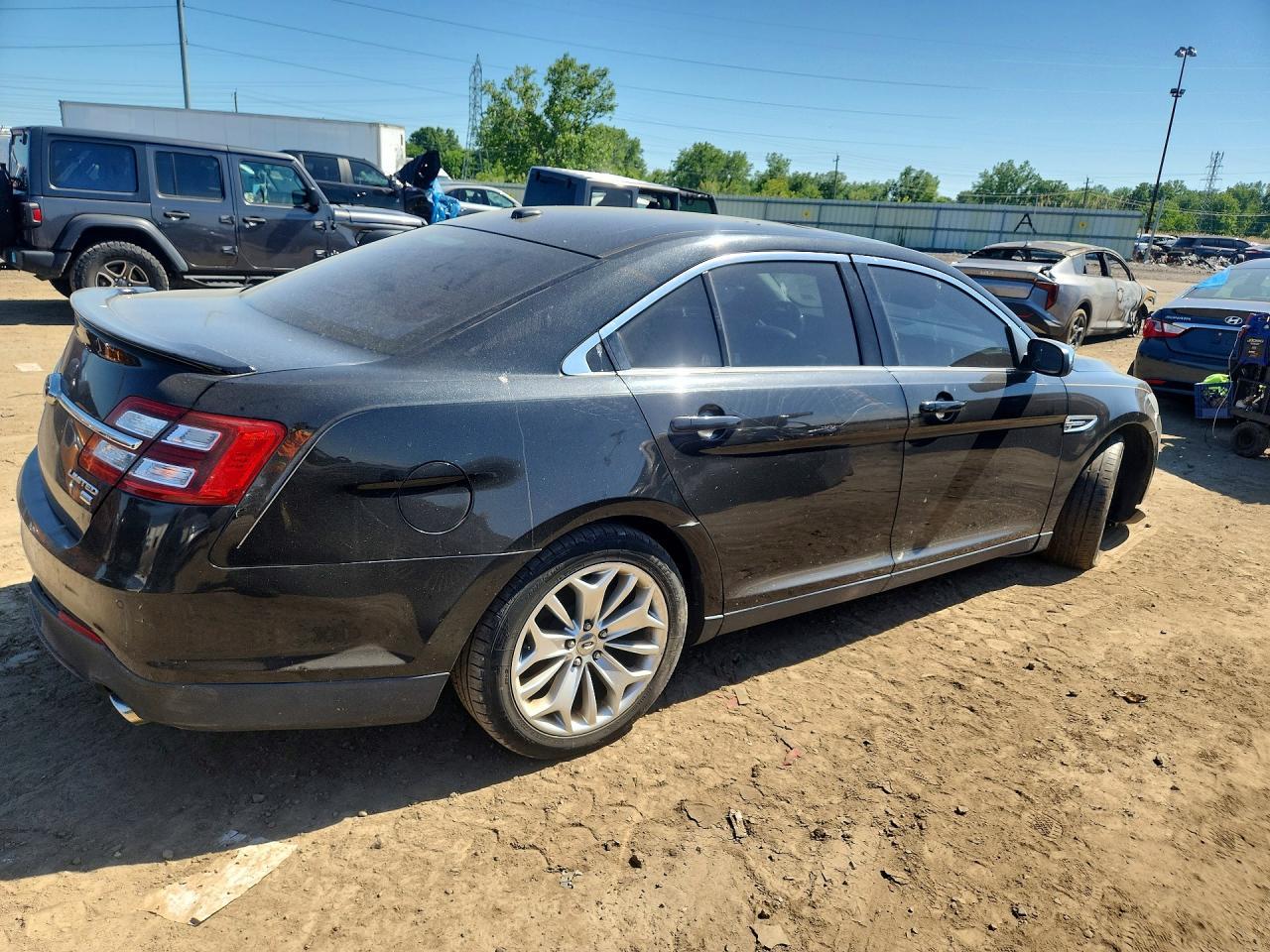 2013 Ford Taurus Limited - Фото 3