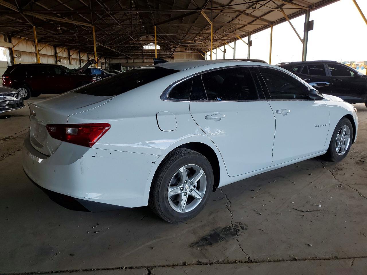 2024 Chevrolet Malibu Ls - Фото 3
