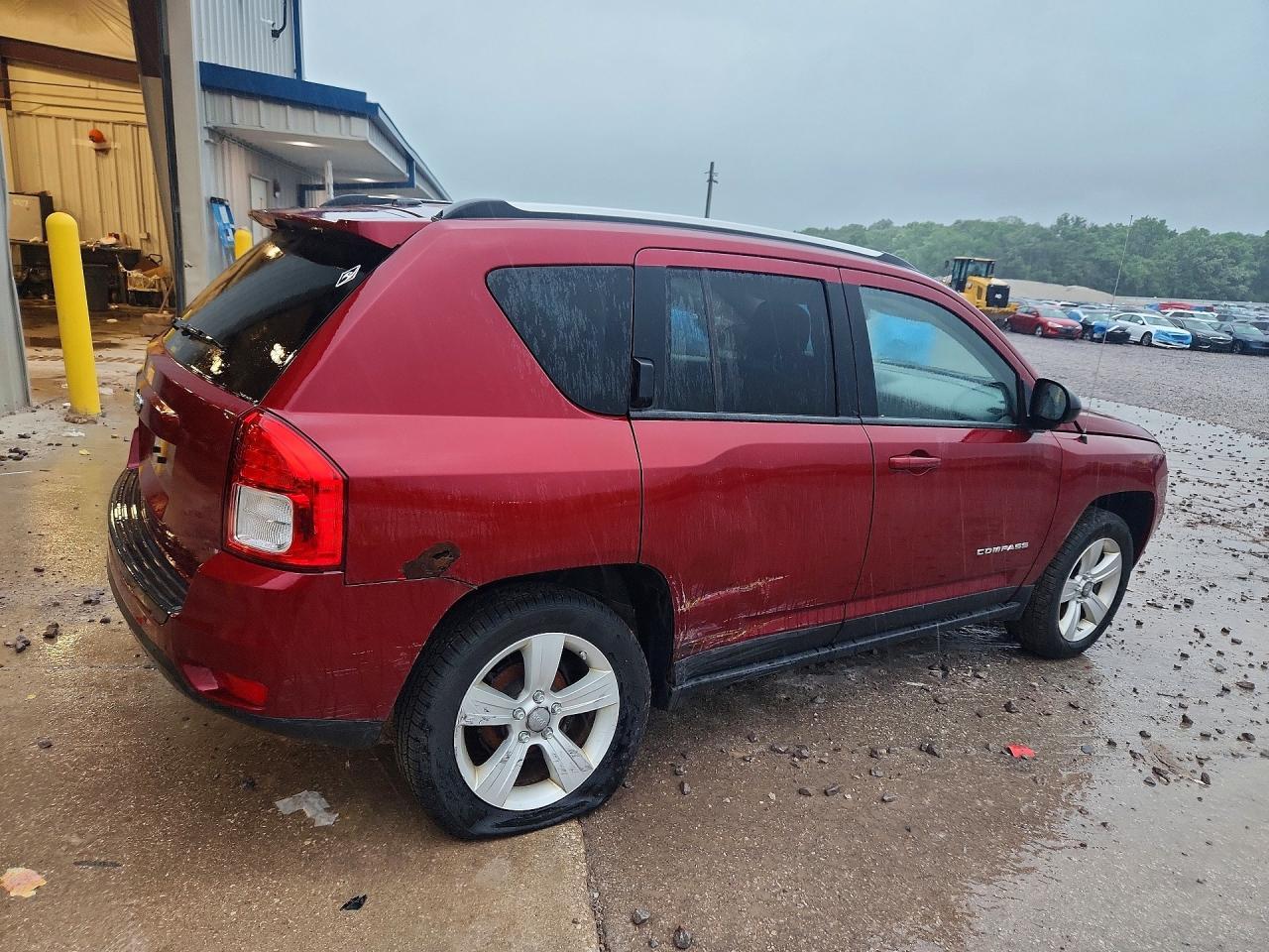 2012 Jeep Compass Sport - Фото 3