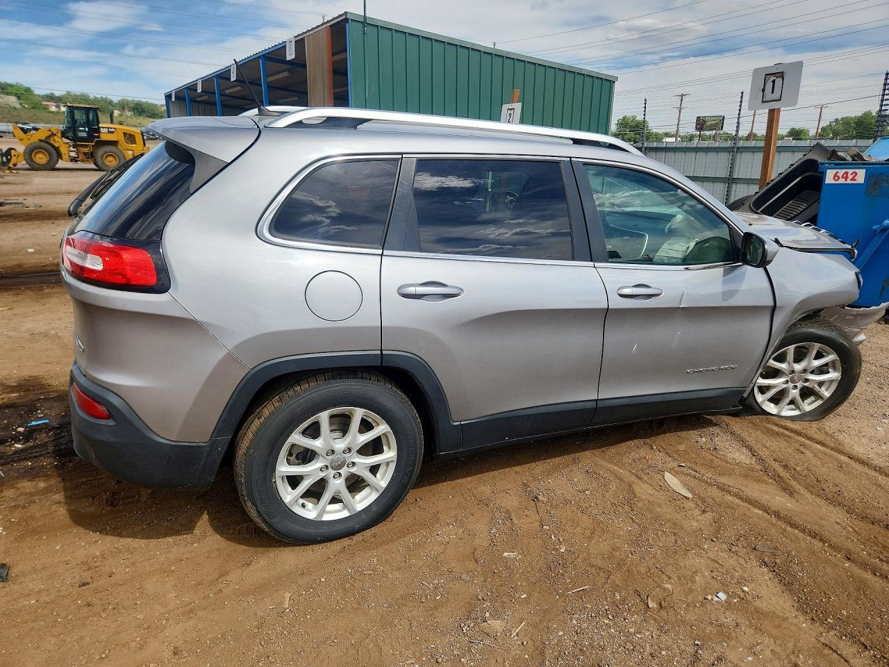 2014 Jeep Cherokee Latitude - Image 3