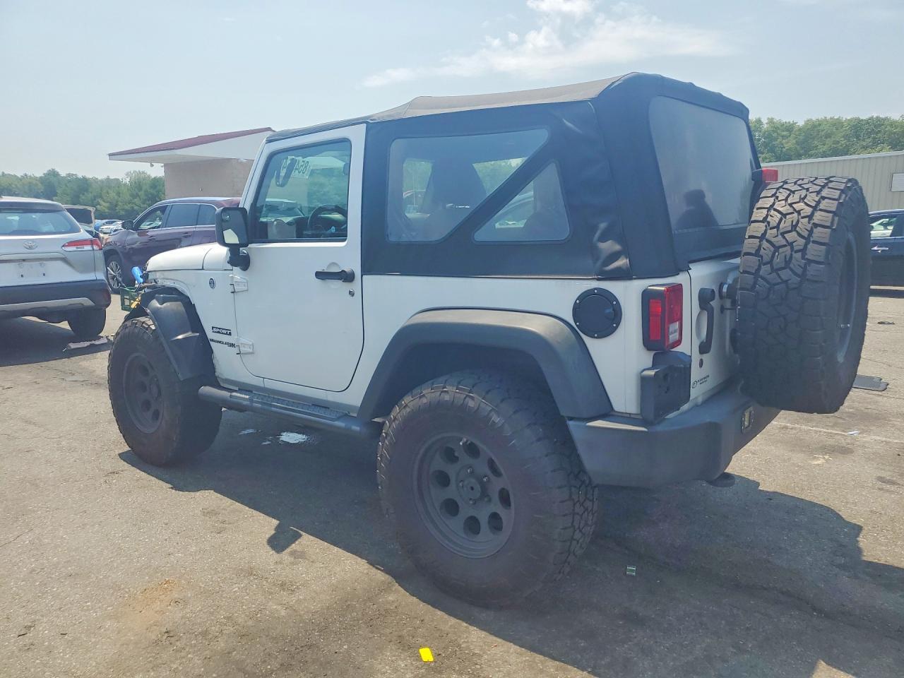 2018 Jeep Wrangler Sport - Фото 2