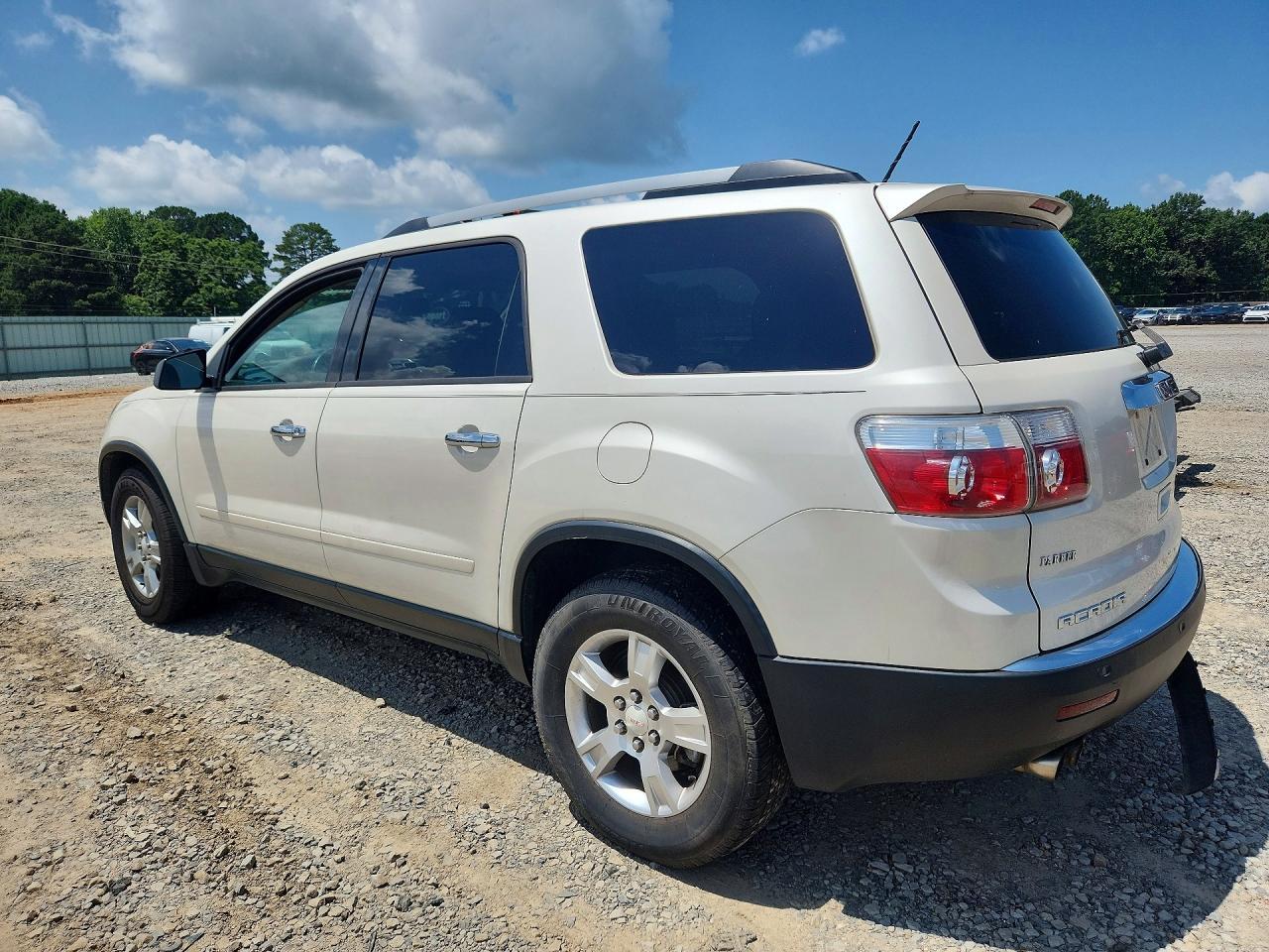 2011 GMC Acadia Sle - Фото 2