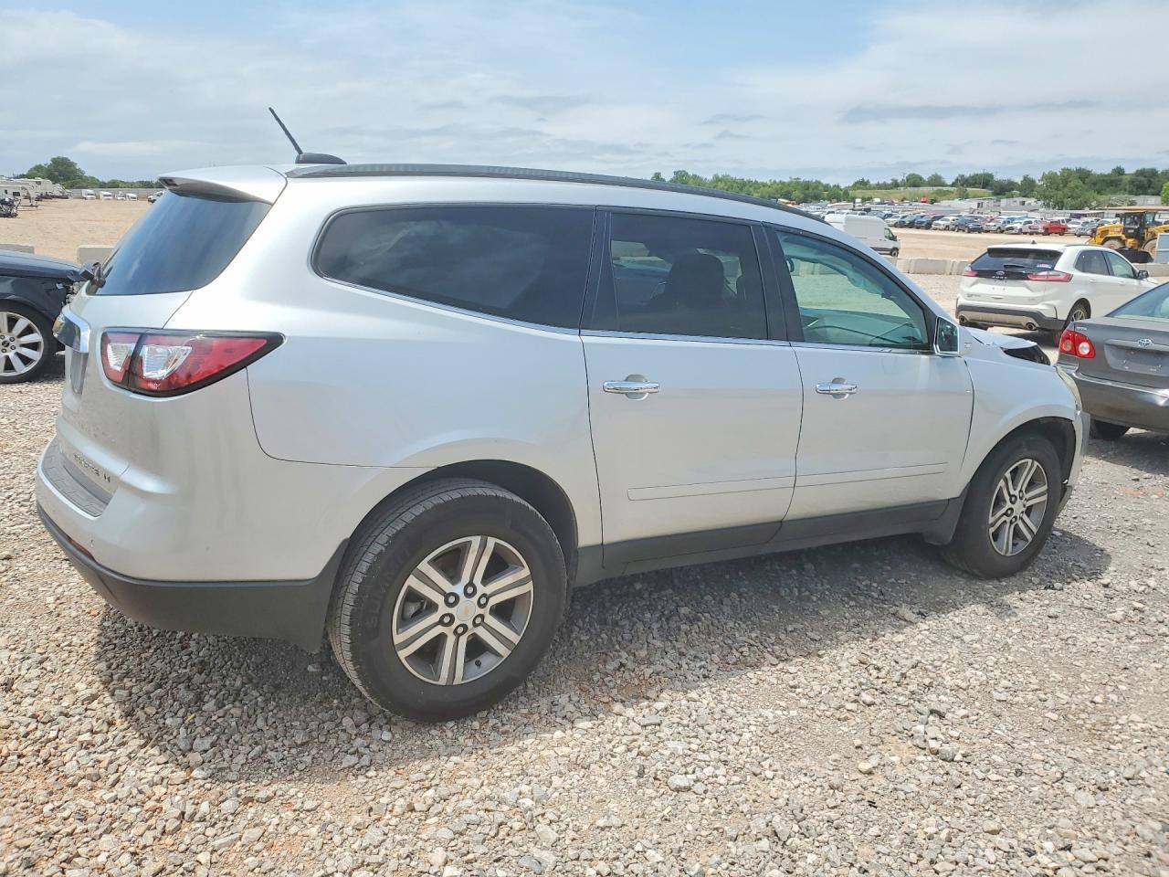 2016 Chevrolet Traverse Lt - Image 3