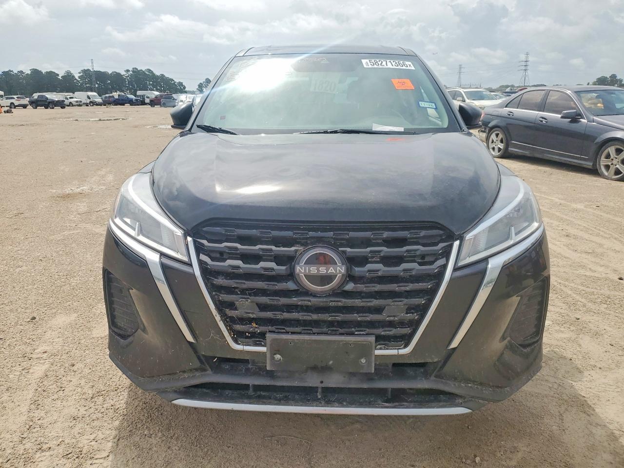 2023 Nissan Kicks S - Image 5