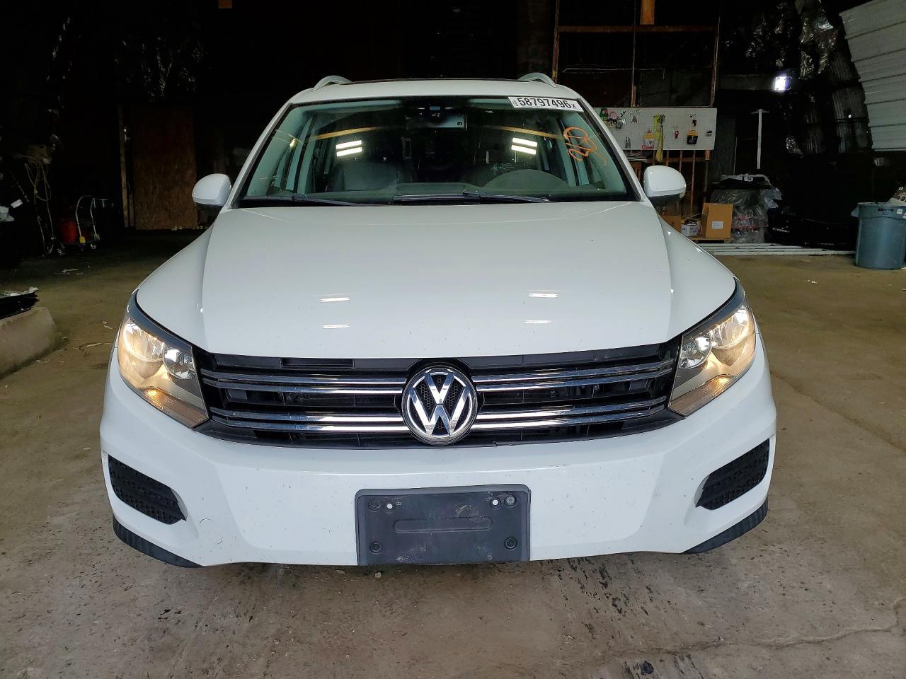2017 Volkswagen Tiguan Wolfsburg - Image 5
