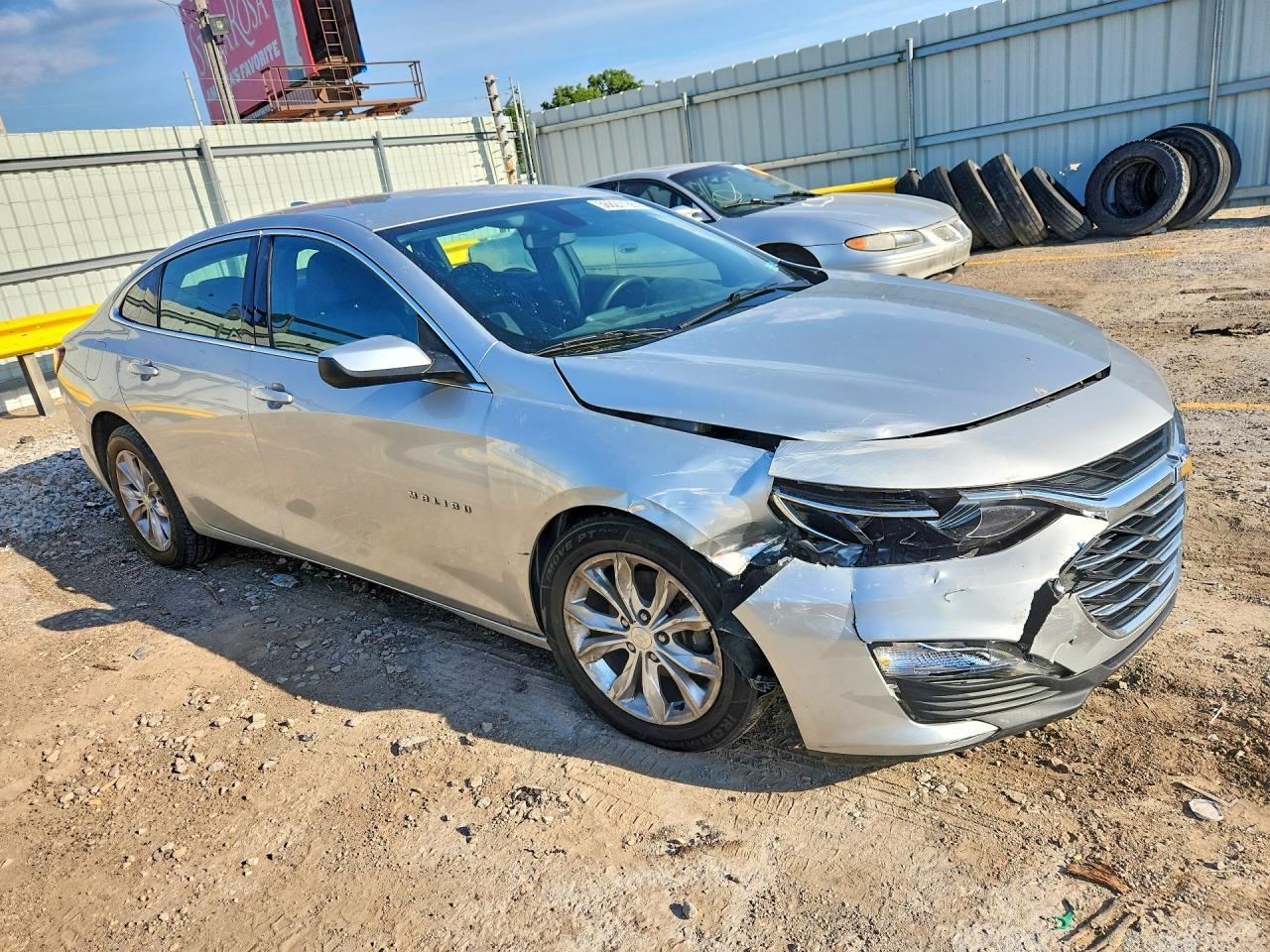 2019 Chevrolet Malibu Lt - Image 4