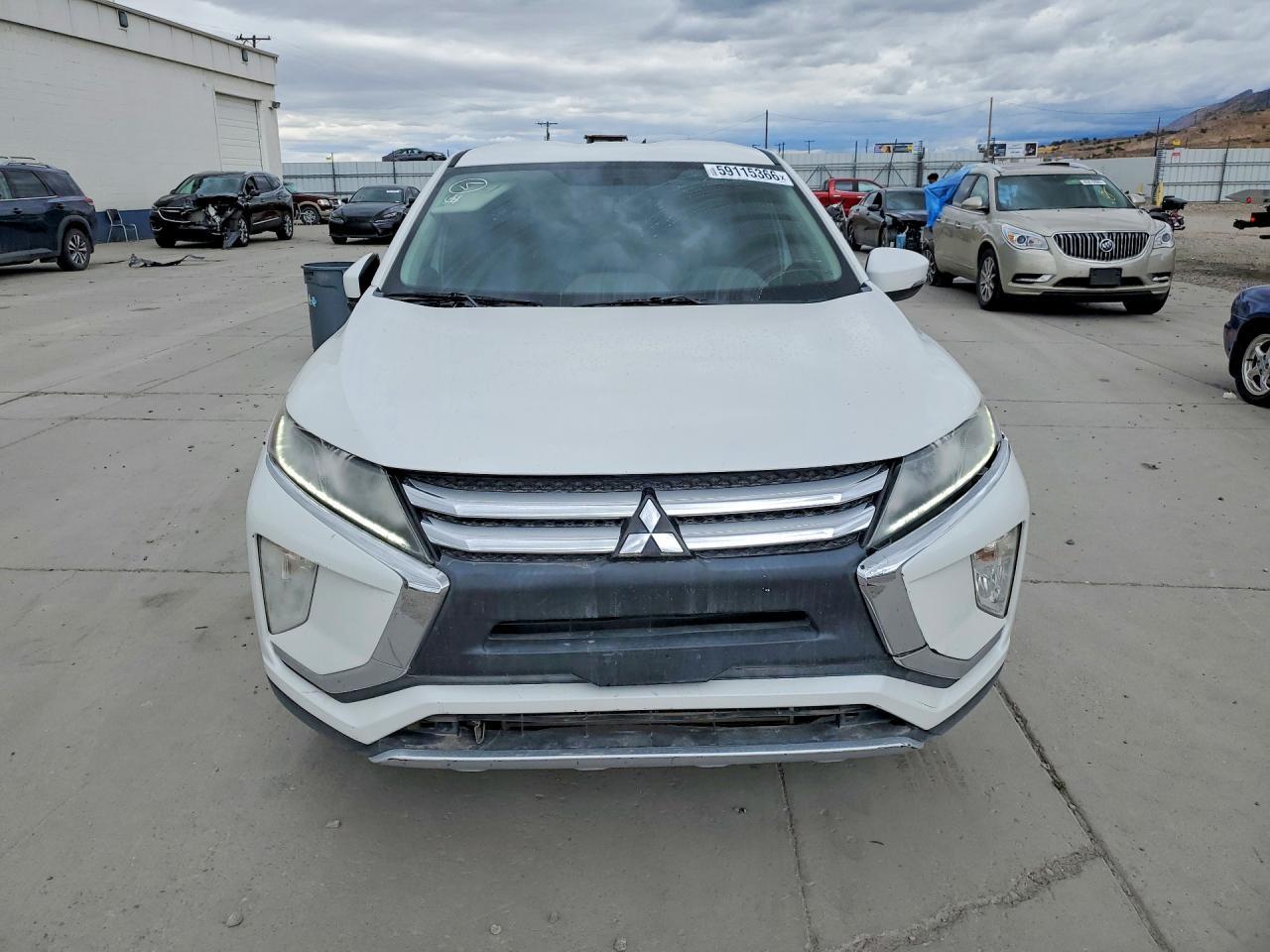 2018 Mitsubishi Eclipse Cross Es - Image 5