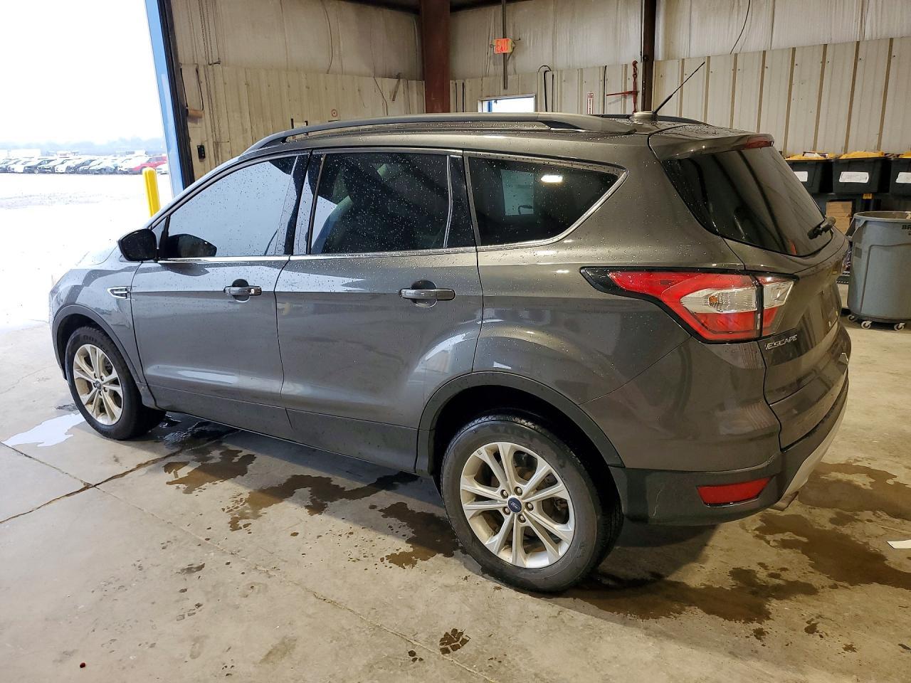 2018 Ford Escape Se - Фото 2