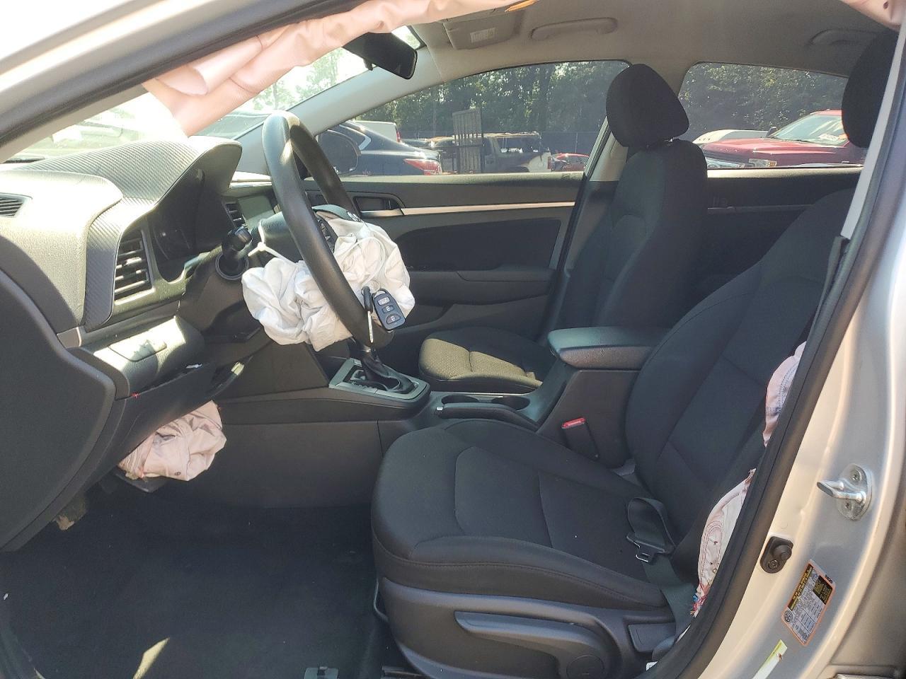 2020 Hyundai Elantra Sel - Фото 7