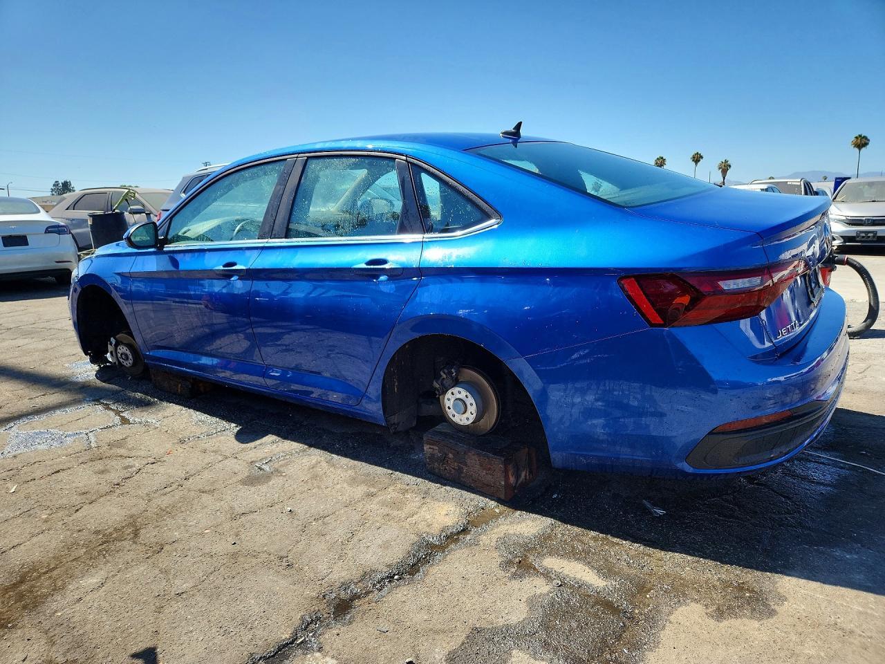2024 Volkswagen Jetta S - Фото 2