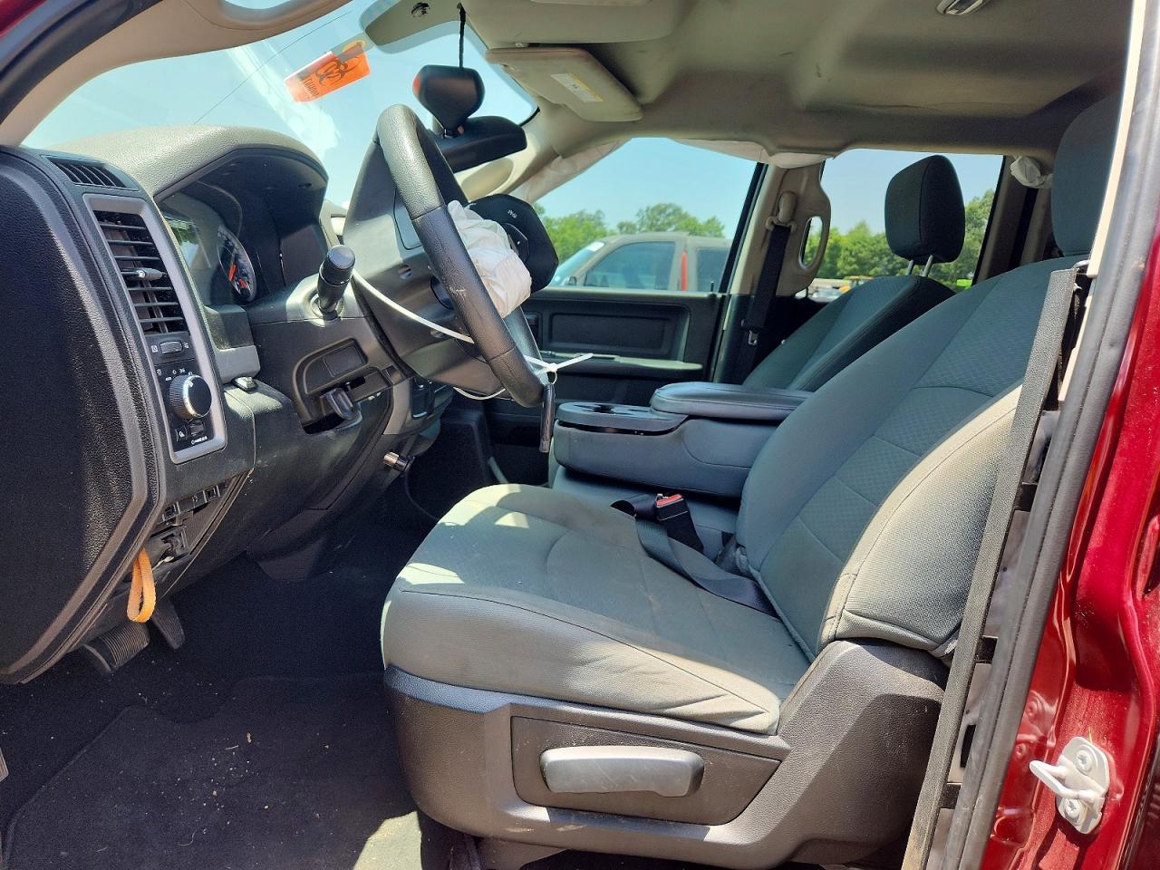 2019 Ram 1500 Classic Tradesman - Фото 7