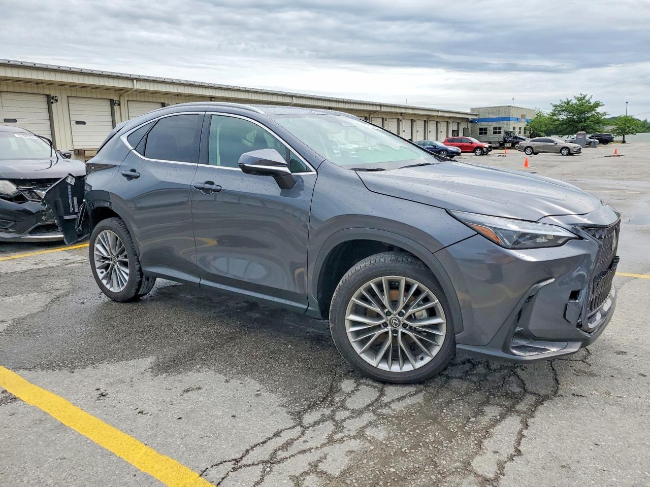 2026 Lexus Nx 350 Premium - Image 4